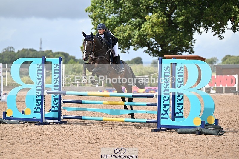 250831-133000-09952 - O-710-Selina.Hunter