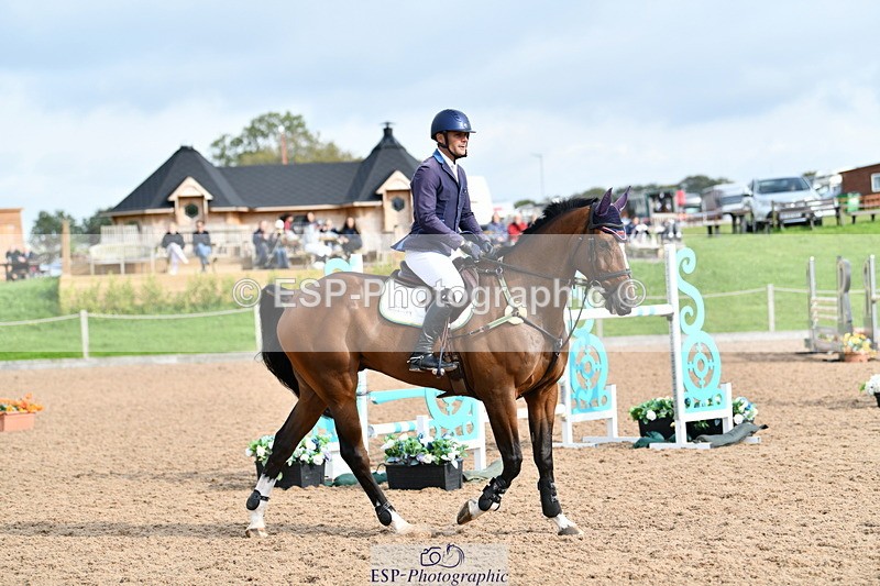 240915A-102319-09153 - Cls 26 National 1.30m Open