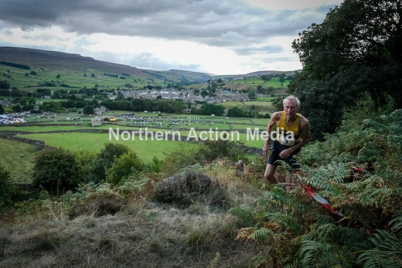 DSCF5177 - Reeth Fell race seniors