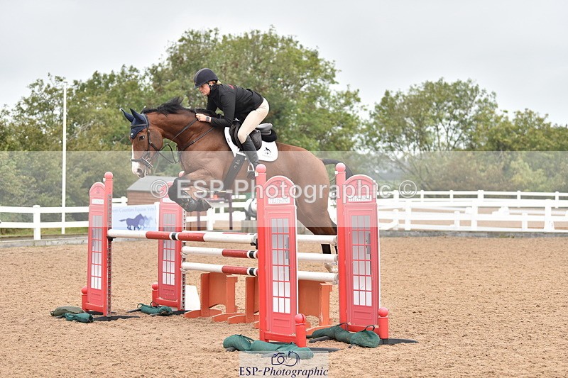 231011A-140234-00621 - Cls 5 Foxhunter & 1.20m Open