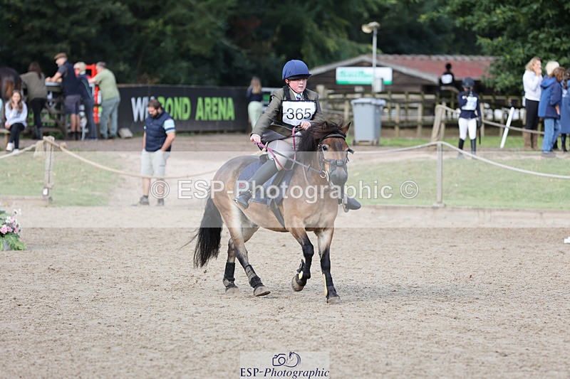 240823X-092302-14522 - 60cm R1 8.30 to 10.00