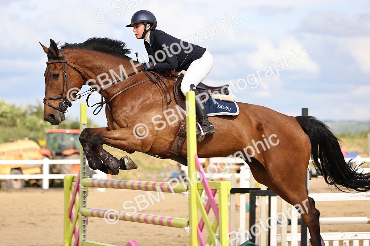SBM_003856 - Class 13 - Senior Foxhunter - 1.20m