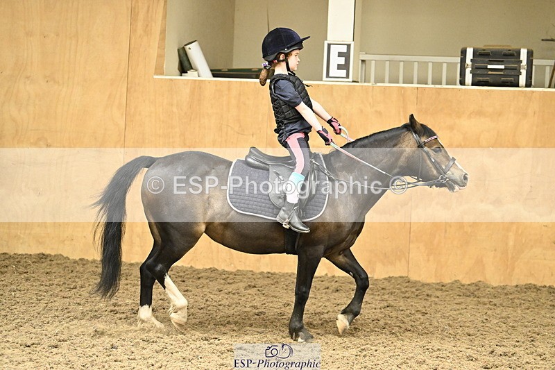 240728B-142926-00558 - Theo and Gemma's Groups Indoor