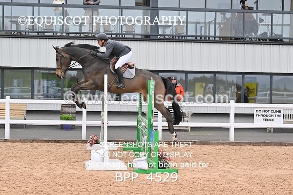 BPP_4529 - CLASS 20 SUN British Novice/90cms Open