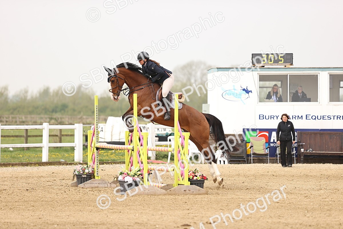 - Class 15 - Senior British novice - 90cm