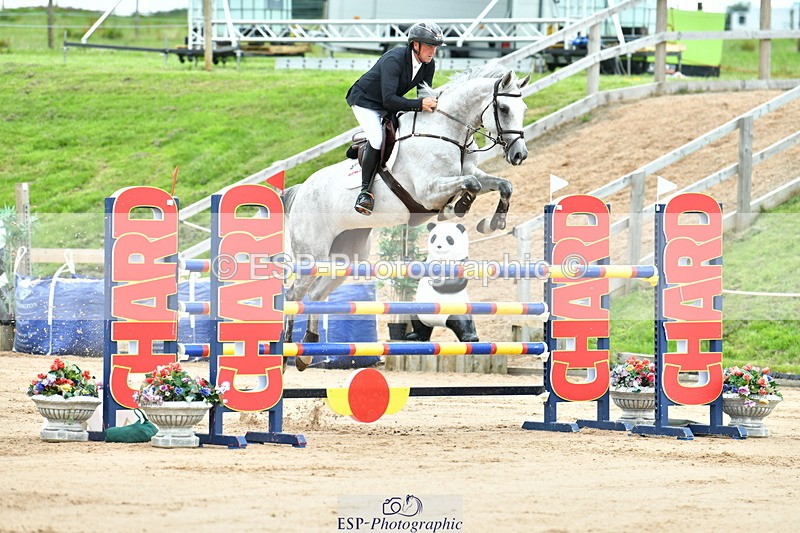 230720A-121837-02773 - Cls 33, 7 Yr Olds 1.30m