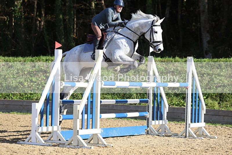 3E7A5794 - Class 8: Senior Foxhunter/1.20 open