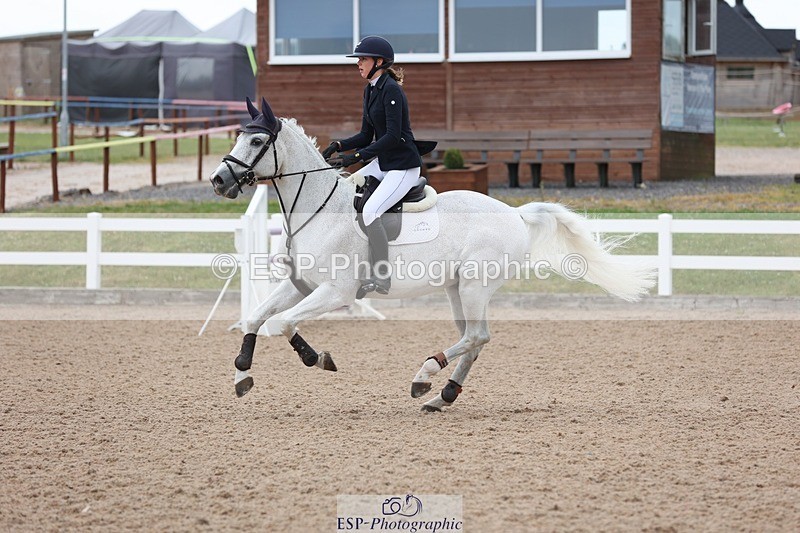 250625-153555-01464 - Cls 6 Foxhunter and 1.20m Open