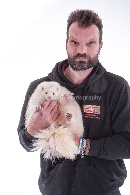 7SKJ4264 - Roaming Reptile Show III