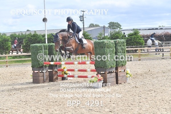 BPP_4291 - CLASS 12 SUN Senior British Novice/ 90cm Open