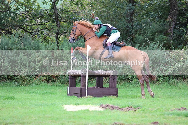 JPP_5514 - Class 6: 90cm +: Crossed Logs