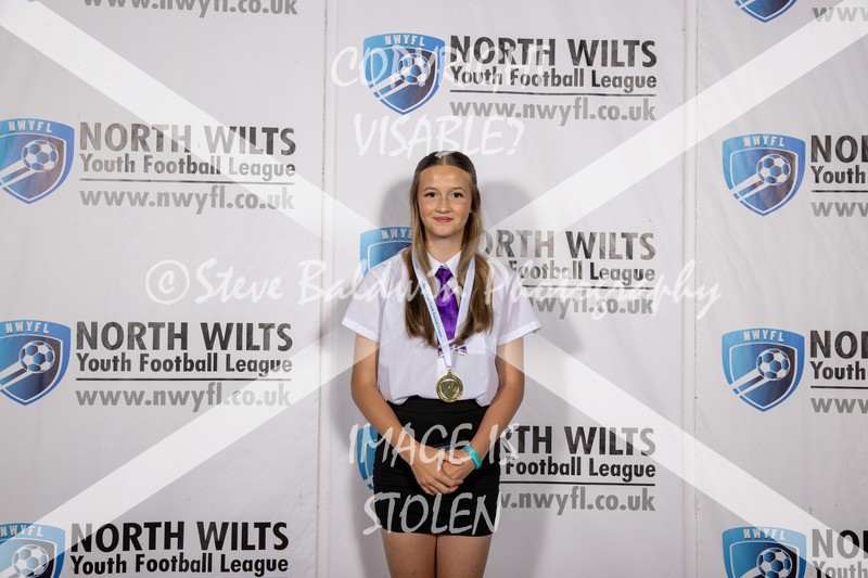 1DX30233 - Div 1 FC Abbey Meads Purple Girls