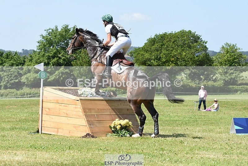 230527-112442-08847 - 307-PENHILLS_CANDY_MAN-Max_Warburton-XC