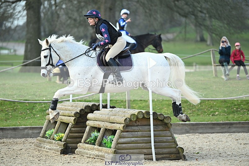 250309A-135135-01484 - Cls 03 90cm 13.50 to CW