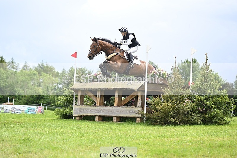 240526-141858-23616 - 501-BRUNO_FG-Edie_Campbell