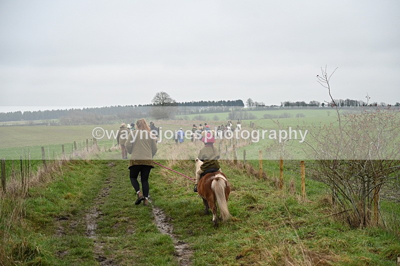 WJ7_9559 - Walk out..