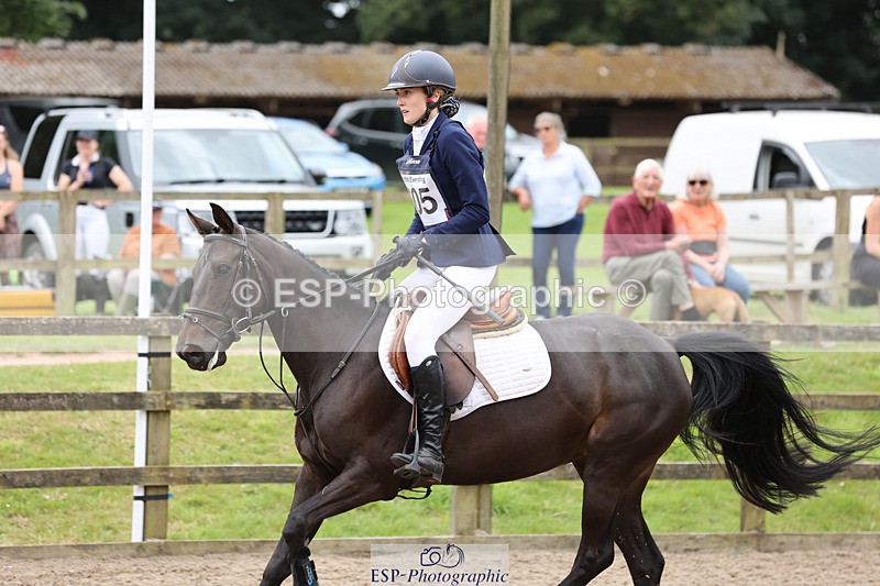 240804-143511-15965 - 605-Xanthe_Baylis-TULLIBARDS_HERSELF