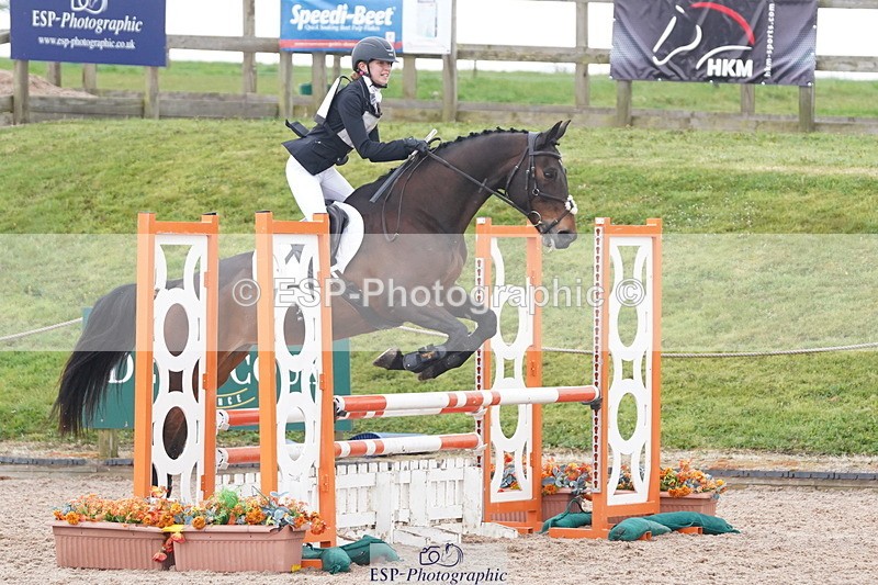 250419-120140-09559 - 522-Eliza.Weekes-BELLA.BE.COOL