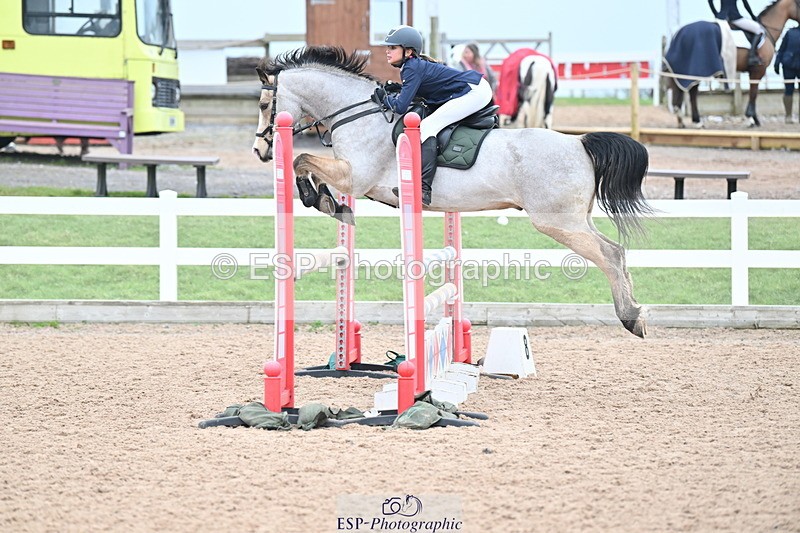 240128A-121109-00795 - Cls 4 Pony Newcomers and 1m Open