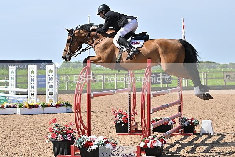 240509A-104727-00989 - Cls 8 Foxhunter