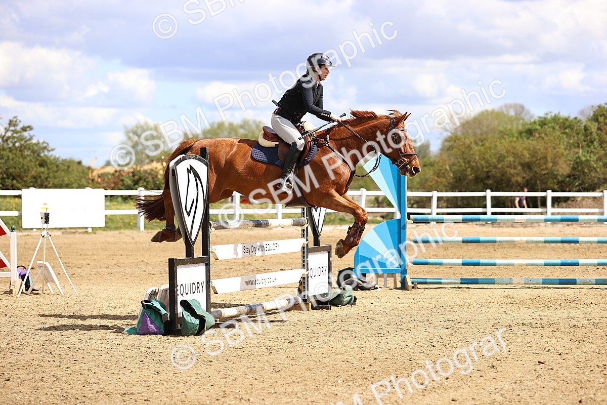 SBM_003951 - Class 17 - Senior Newcomers - 1.10m