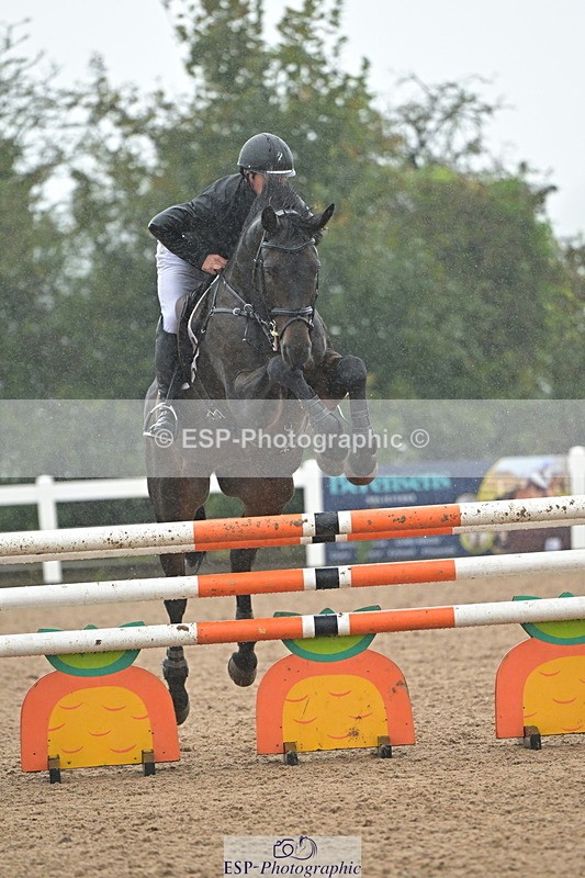 240925A-134842-01010 - Cls 4 Newcomers and 1.10m Open