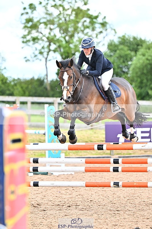 240608A-133957-02628 - Cls 4 Snr Newcomers and 1.10m Open