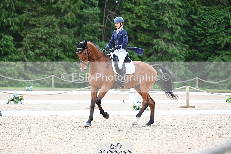 240524-090259-07639 - 501-BRUNO_FG-Edie_Campbell