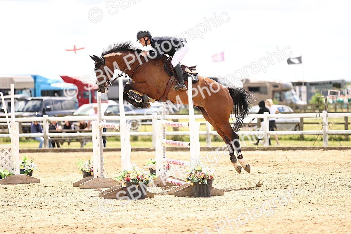 SBM_003725 - Class 22 - Senior Foxhunter 1.20m