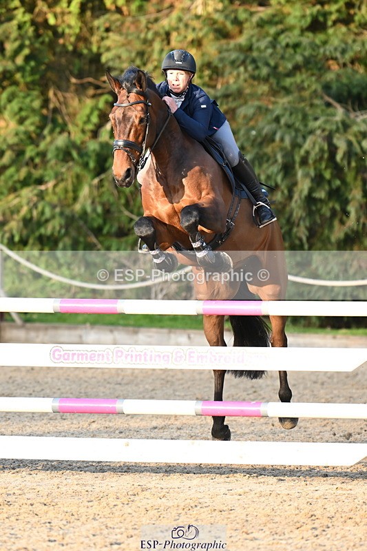 250322A-171640-03732 - Cls 14 Snr Fox & 1.20m Open