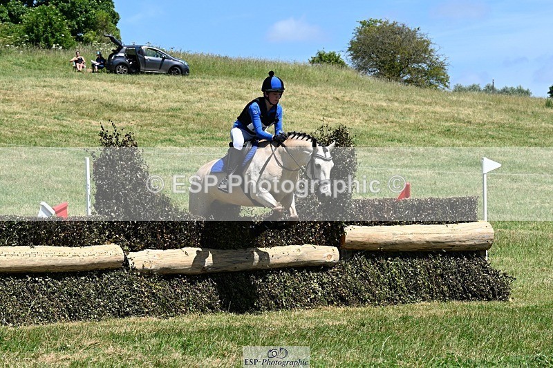 240629X-134000-3749 - 151-Issy_Baldock-CREGGS_DUN