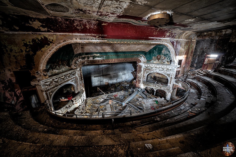 Girard Theatre photo Abandoned America