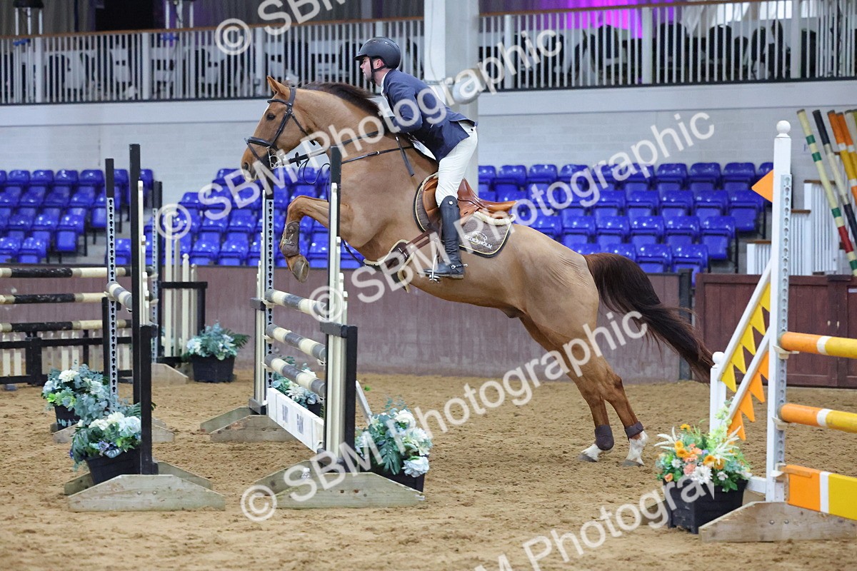 1I0A5039 - Class 9 - Senior Newcomers/ 1.10m Open