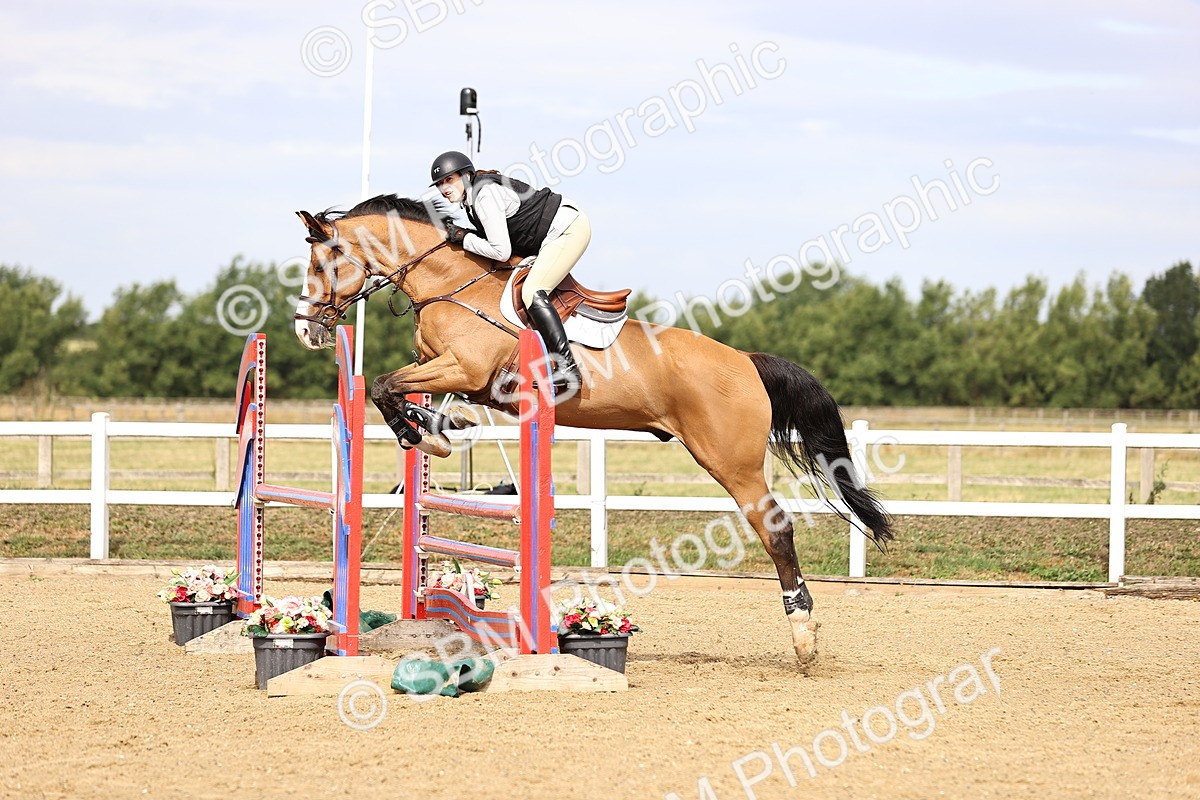 SBM_009402 - Class 7 - Senior Discovery - 1.00m Open