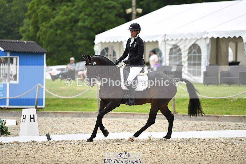 230525-130951-02106 - 114-DARK_SIDE_OF_THE_MOON_LS-Bundy_Philpott-WEDTrotUp+DR