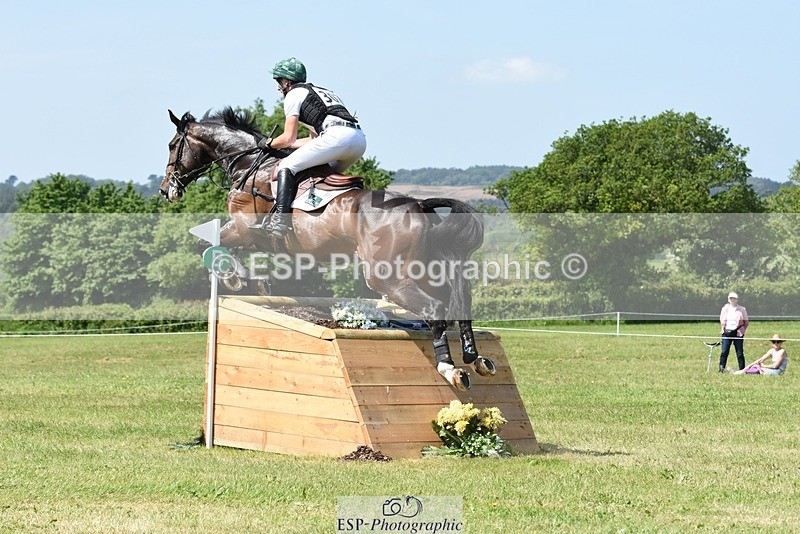 230527-112444-08848 - 307-PENHILLS_CANDY_MAN-Max_Warburton-XC