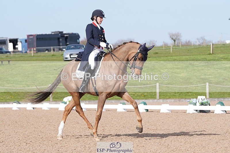 250404-162556-07709 - 138-fiona.bigwood-Donna.Bella