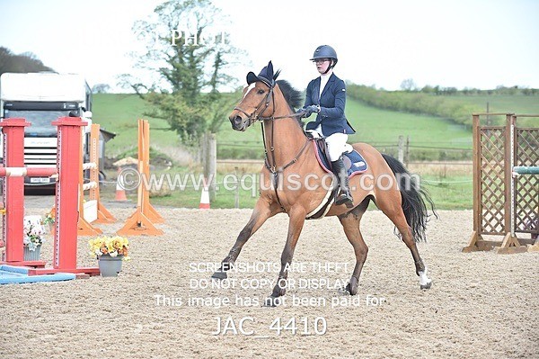 JAC_4410 - CLASS 10 SAT Senior Foxhunter/ 1.20m Open