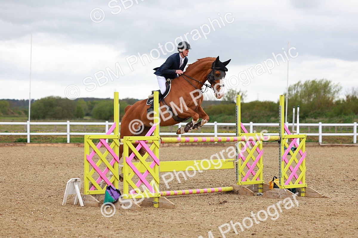 SBM_002641 - Class 11 - Senior Foxhunter - 1.20m
