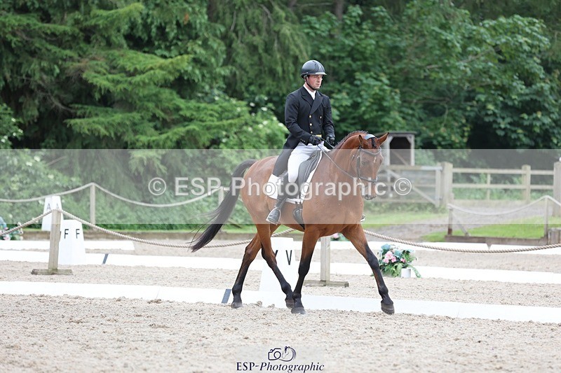 240523-173015-06152_324-COOMBELAND_SEMILLY-Rupert_Batting - 075-116-9971