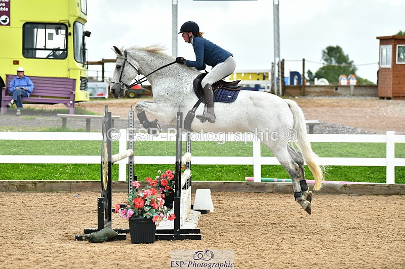 230730A-144729-10456 - Cls 35 1.05m Amateur Quali