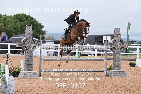BPP_0107 - CLASS 25 SUN HOYS Redpost Equestrian Senior Foxhunter Second Round