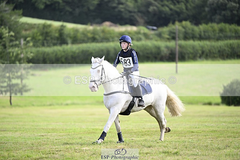 240825X-110044-31518 - 70cm XC 10.00 to 11.00