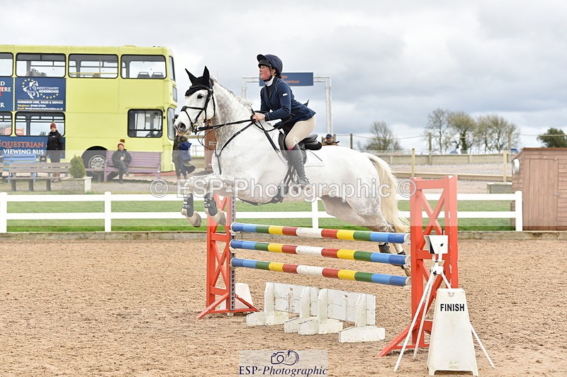 240403A-140008-00688 - Cls 4 Newcomers and 1.10m Open