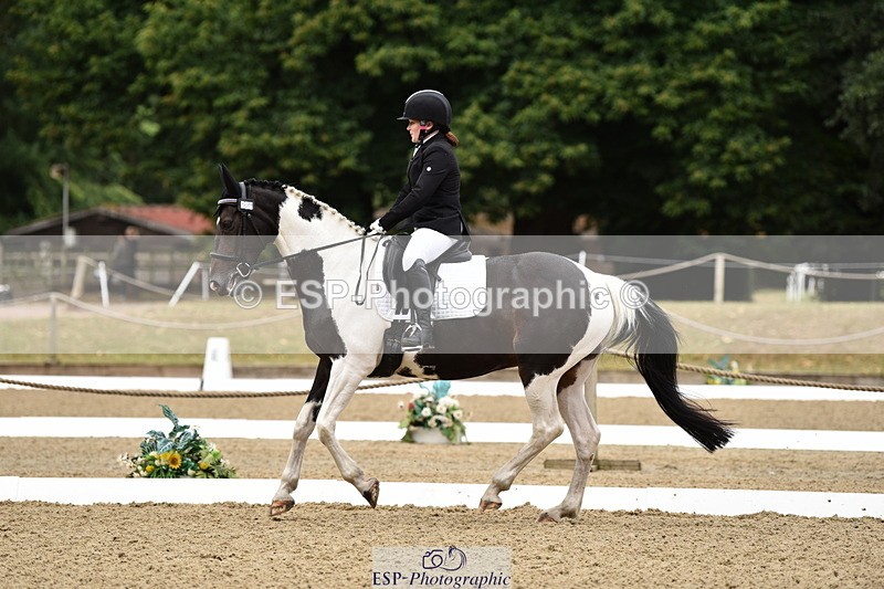 140109A-232032-08444 - 129-Nicole.Windley-Sweetcombe.Huntsmans.Girl
