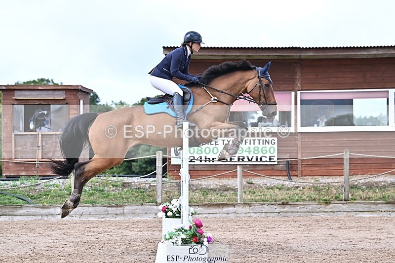 250731-110141-00489 - Cls 02 Snr Fox 1st Rnd