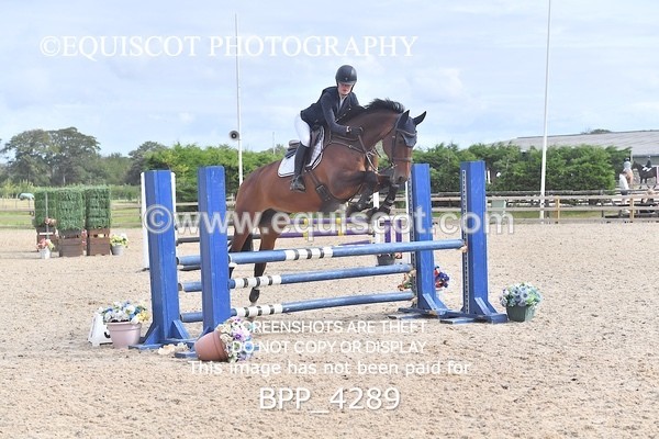 BPP_4289 - CLASS 12 SUN Senior British Novice/ 90cm Open