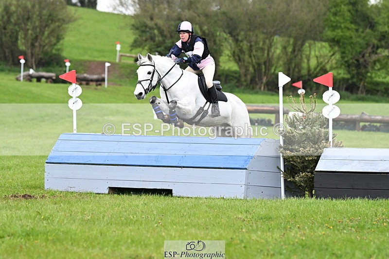 250419-124153-10425 - 419-Susanna.Morris-BREEOGUE.BREEZE