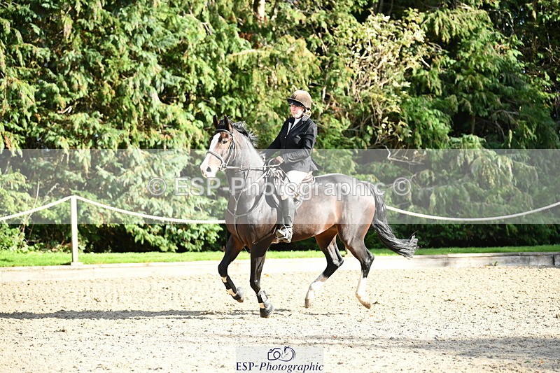 251004A-153441-01883 - Classes 8 & 9 70cm