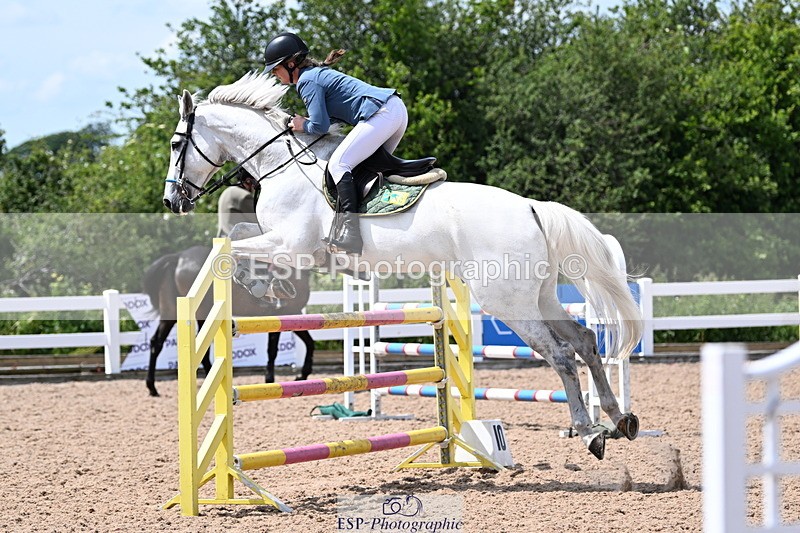 240619A-143120-00627 - Cls 4 Snr Newcomers and 1.10m Open
